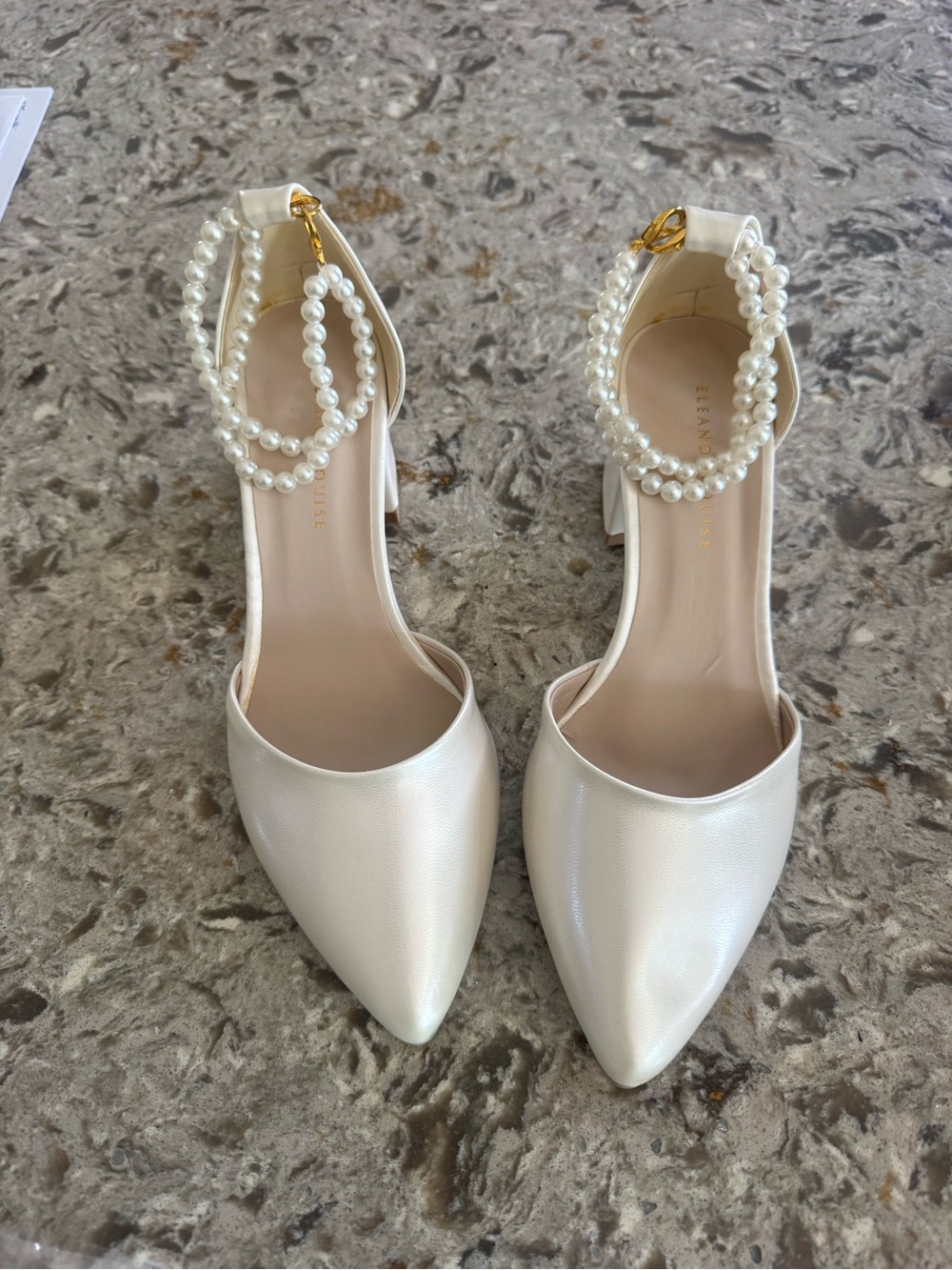 Pearl-Ankle Pumps in Ivory Leather - Picture 5 of 5